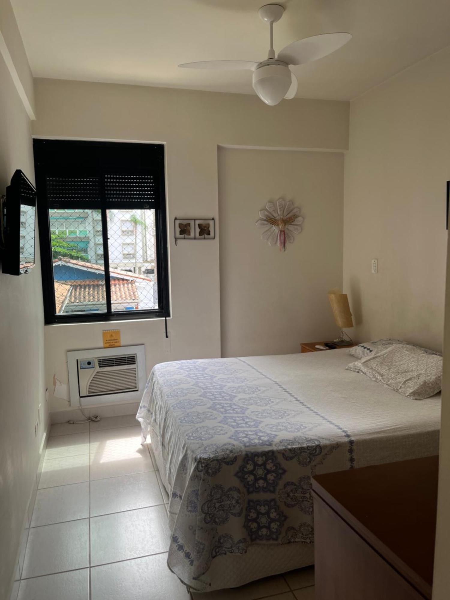 Apartamento Amplo A Menos De 400 Metros Da Praia Localizado Proximo A Praca Da Brunella, Area Nobre Do Guaruja. Exterior photo