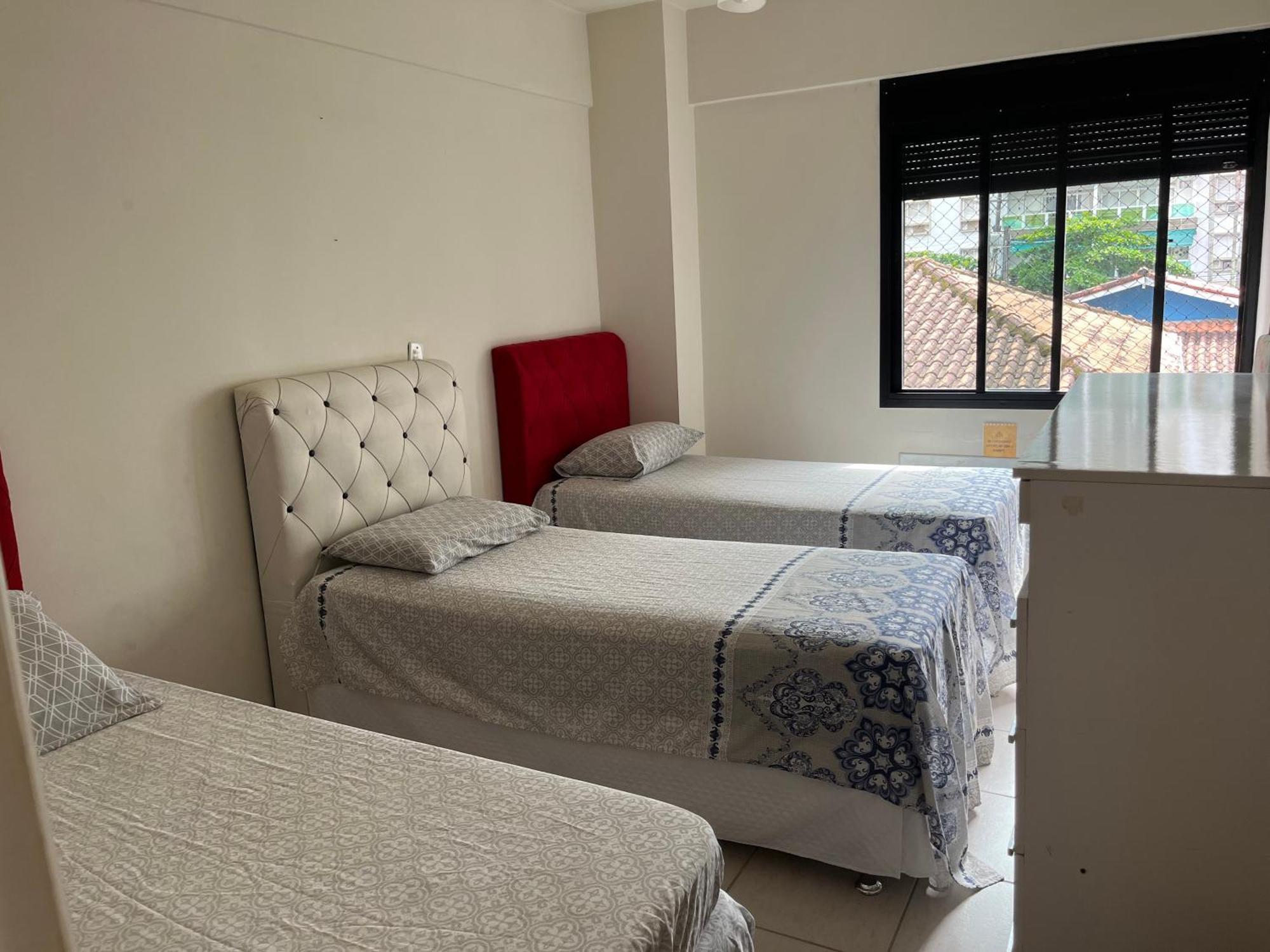 Apartamento Amplo A Menos De 400 Metros Da Praia Localizado Proximo A Praca Da Brunella, Area Nobre Do Guaruja. Exterior photo
